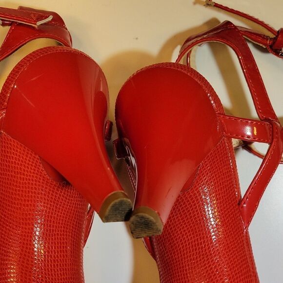 NINE WEST OPEN TOE ANKLE STRAP AND BUCKLE CLOSURE HEEL SANDAL - Picture 14 of 15